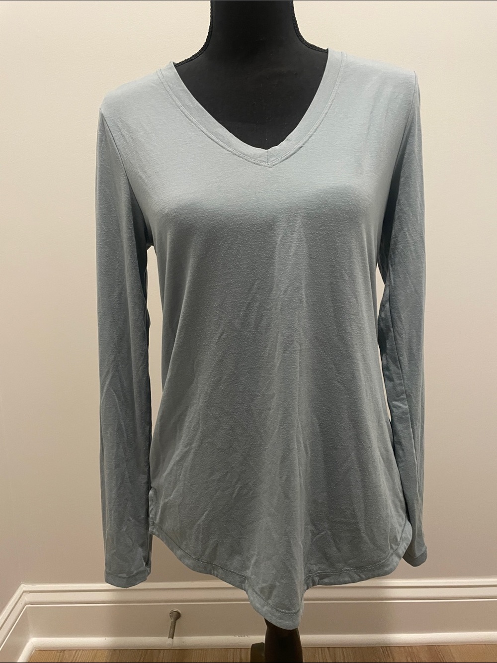 Athleta Long-Sleeve V-Neck Top in Light Slate Blue